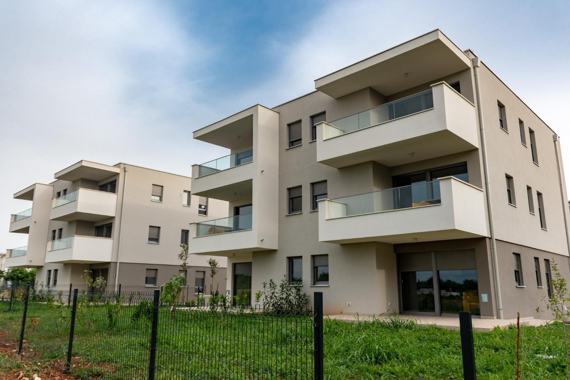 Baden Resort Basanija, Umag-With Sea View, Parking And 300M From The Beach Экстерьер фото