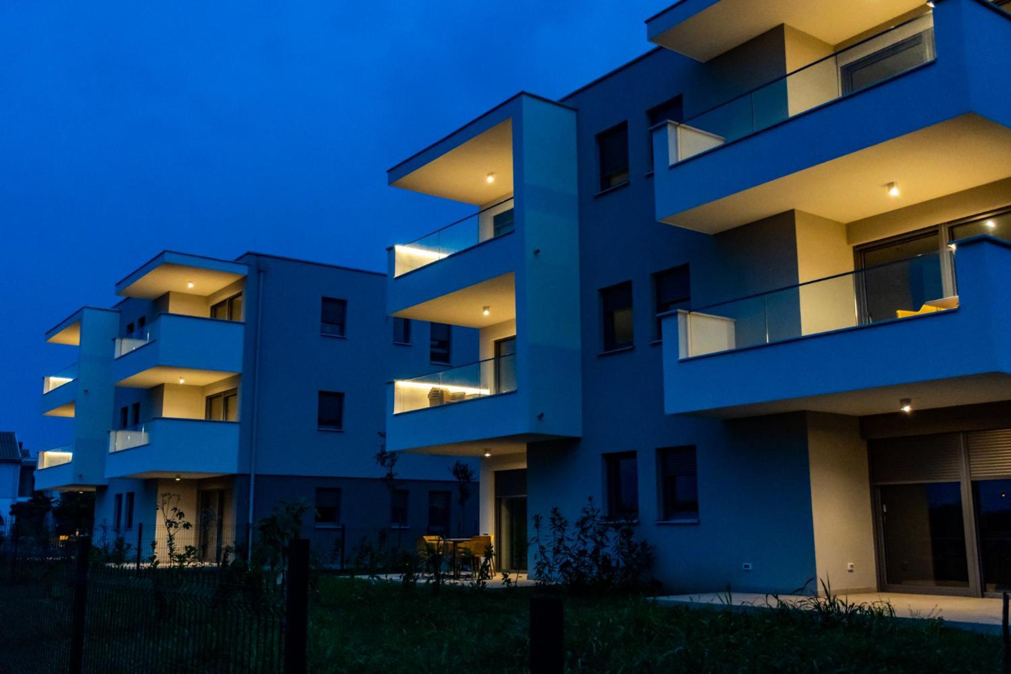 Baden Resort Basanija, Umag-With Sea View, Parking And 300M From The Beach Экстерьер фото