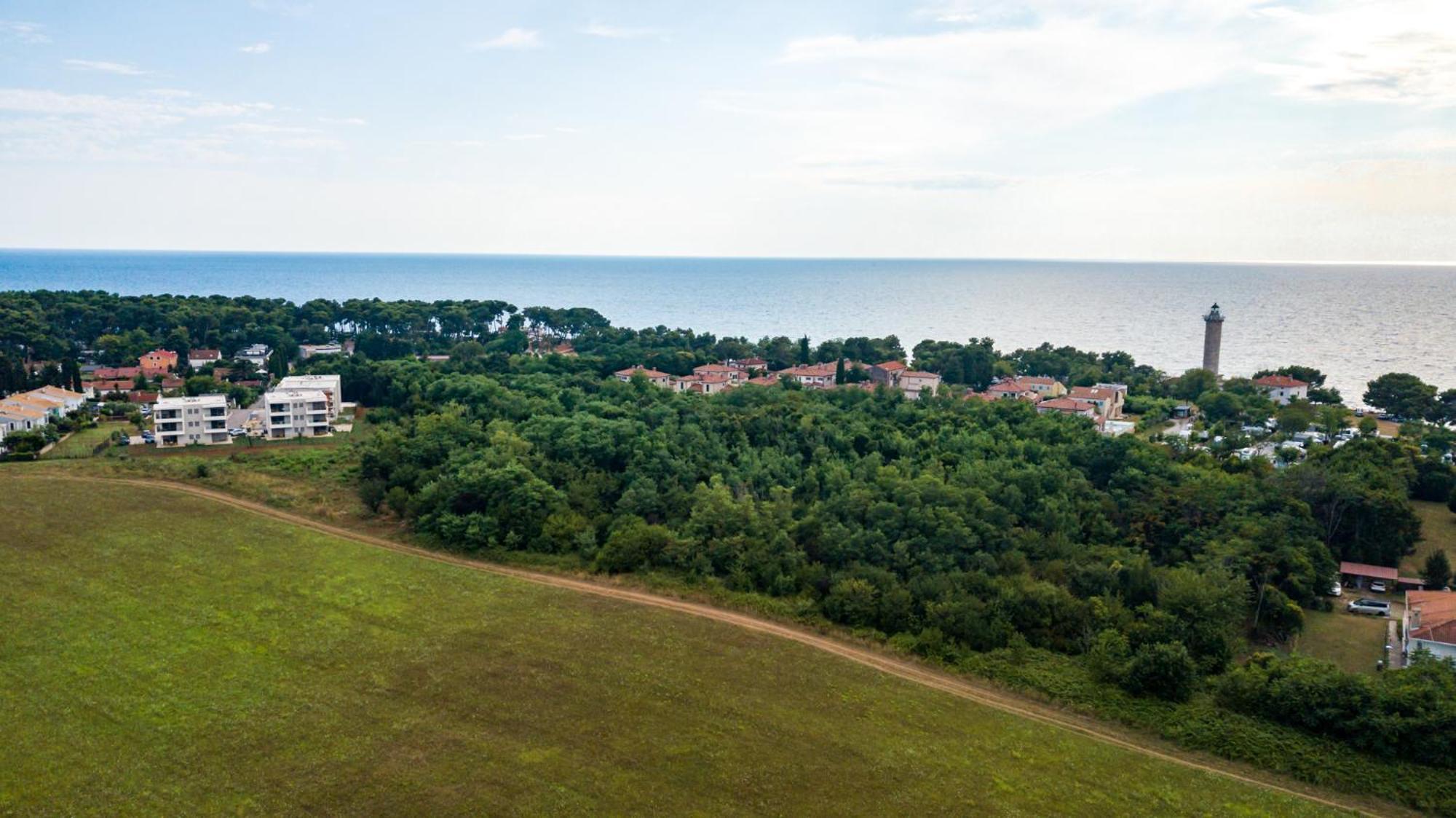 Baden Resort Basanija, Umag-With Sea View, Parking And 300M From The Beach Экстерьер фото