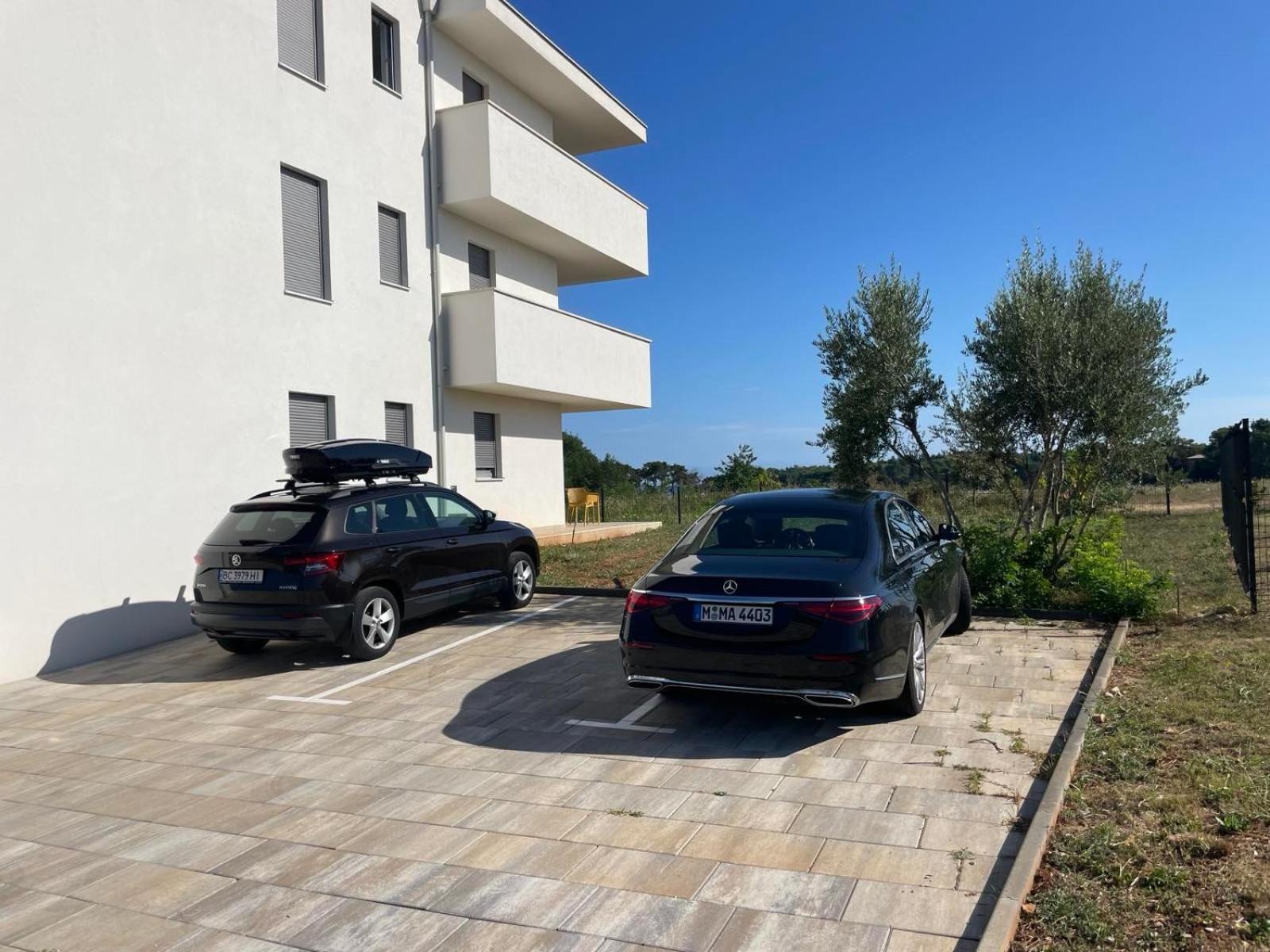 Baden Resort Basanija, Umag-With Sea View, Parking And 300M From The Beach Экстерьер фото